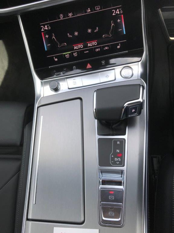 Audi A7 SportbackのMMIナビゲーションのスクリーン