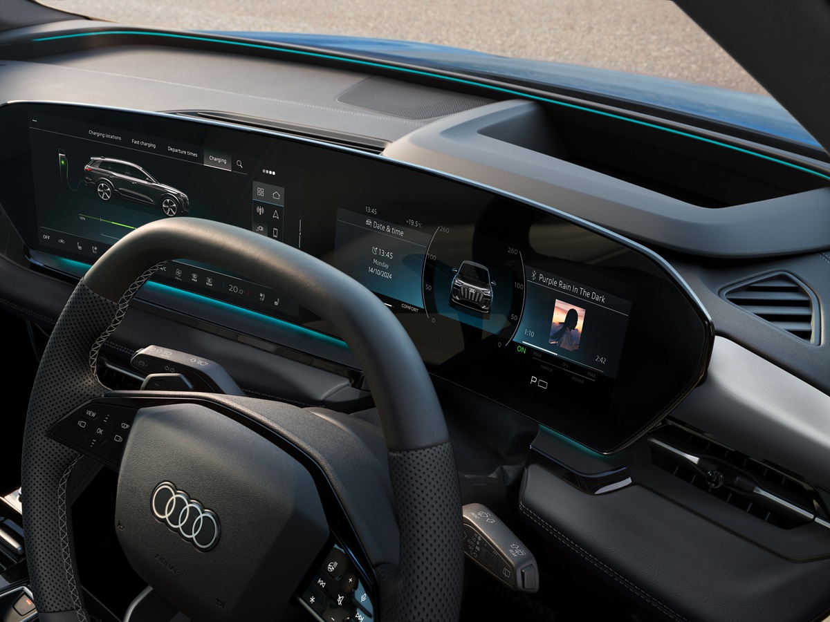 Audi Q6 e-tron quattro advanced MY25 のコックピット