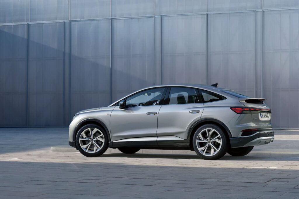 アウディ Q4 スポーツバック e-tron