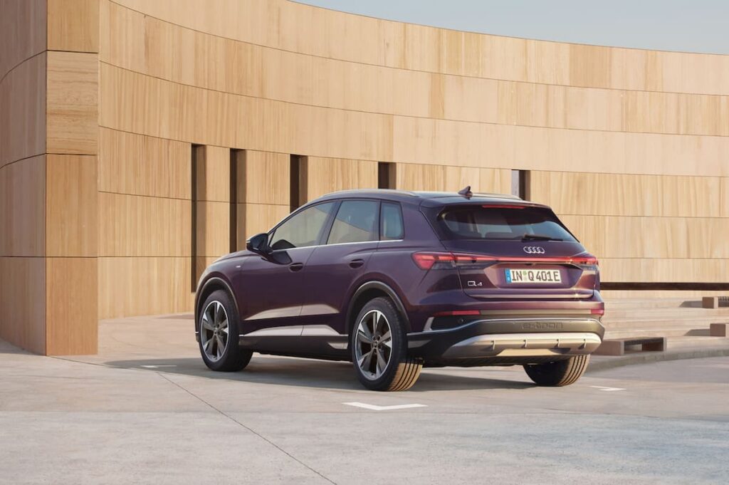アウディ Q4 e-tronの後ろ
