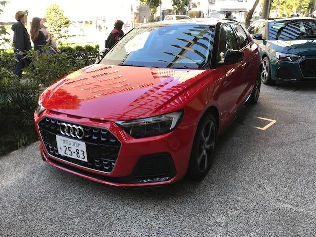 Audi A1 Sportbackの赤
