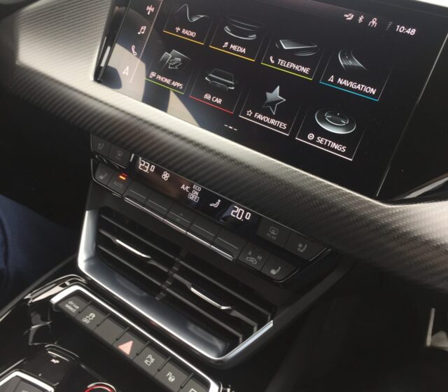Audi RS e-tron GT　内装