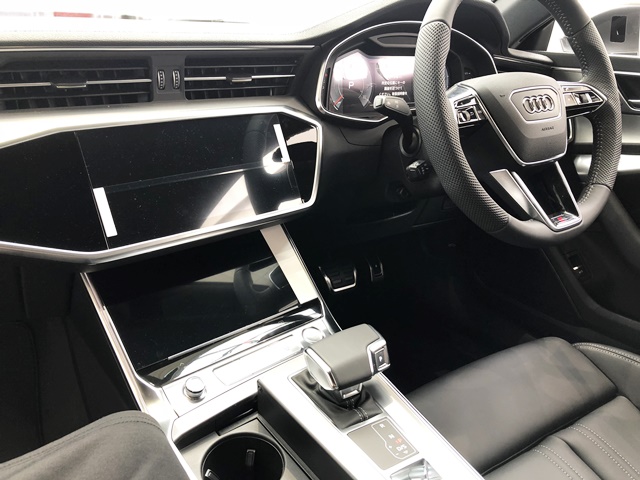 Audi A7 Sportback 45 TFSI quattroのインテリア