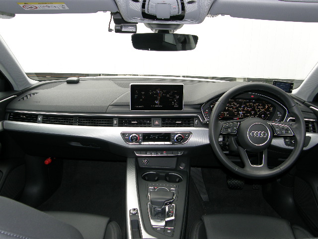 Audi A4 セダン 1.4TFSI sport　内装