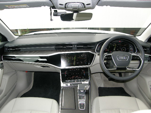 Audi A6 セダン 55TFSI quattro　内装